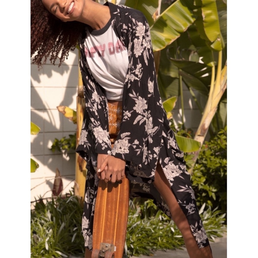 Spiritual Gangster Maya Floral Kimono Robe Cardigan, Black - Size OS - Picture 1 of 11